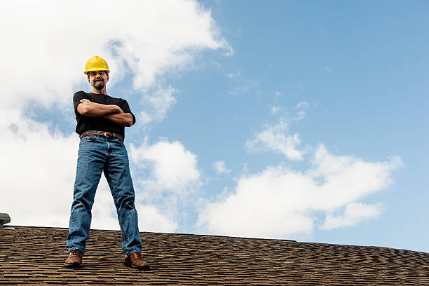 Best Roof Gutter Cleaning  in Slinger, WI